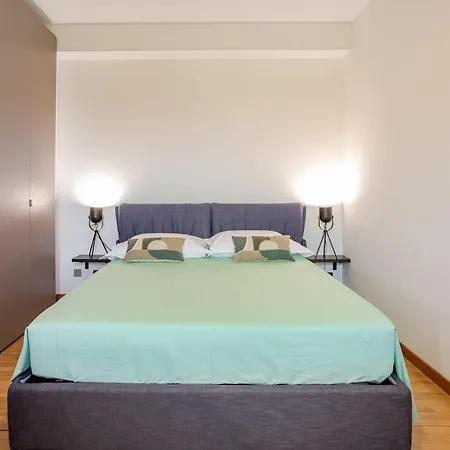 Free Private Parking Piazza Del Palio Stazione 3 Minuti A Piedi Dal Centro