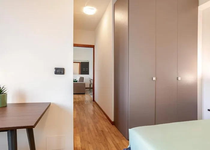 Free Private Parking Piazza Del Palio Stazione 3 Minuti A Piedi Dal Centro Апартаменты Асти