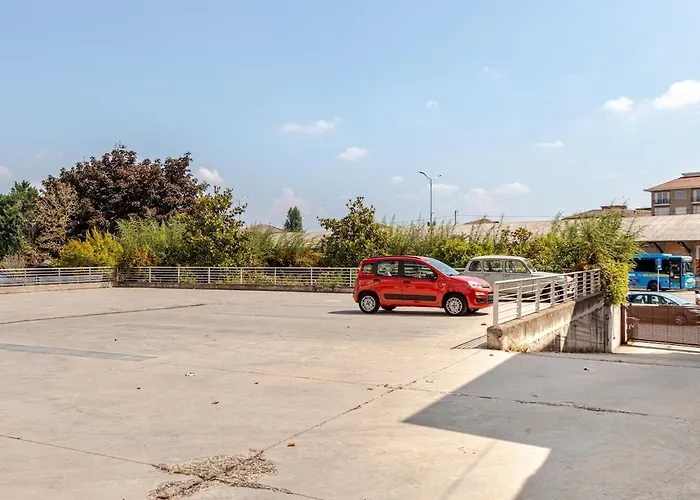 Free Private Parking Piazza Del Palio Stazione 3 Minuti A Piedi Dal Centro Асти